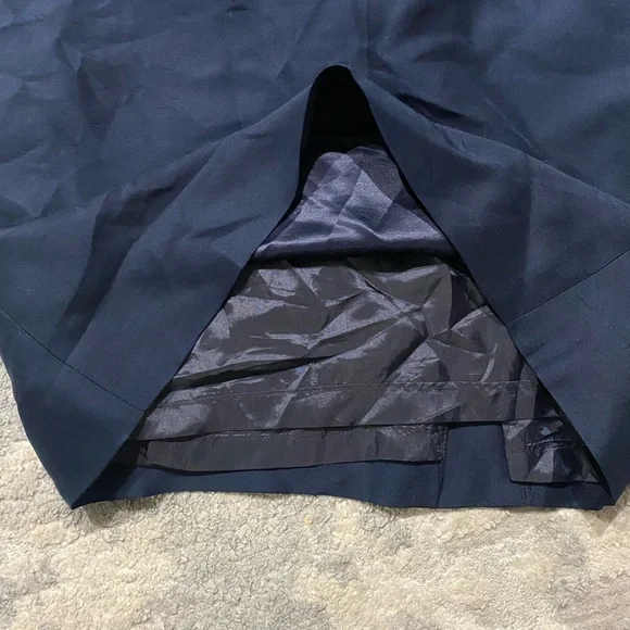 Josephine Chaus Navy Blue Size 10 Skirt With Zipper Pencil Knee Lenght - Picture 2 of 6